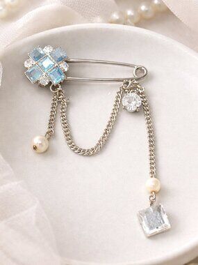 Safety Pin Style with Tassel Fashion Brooch